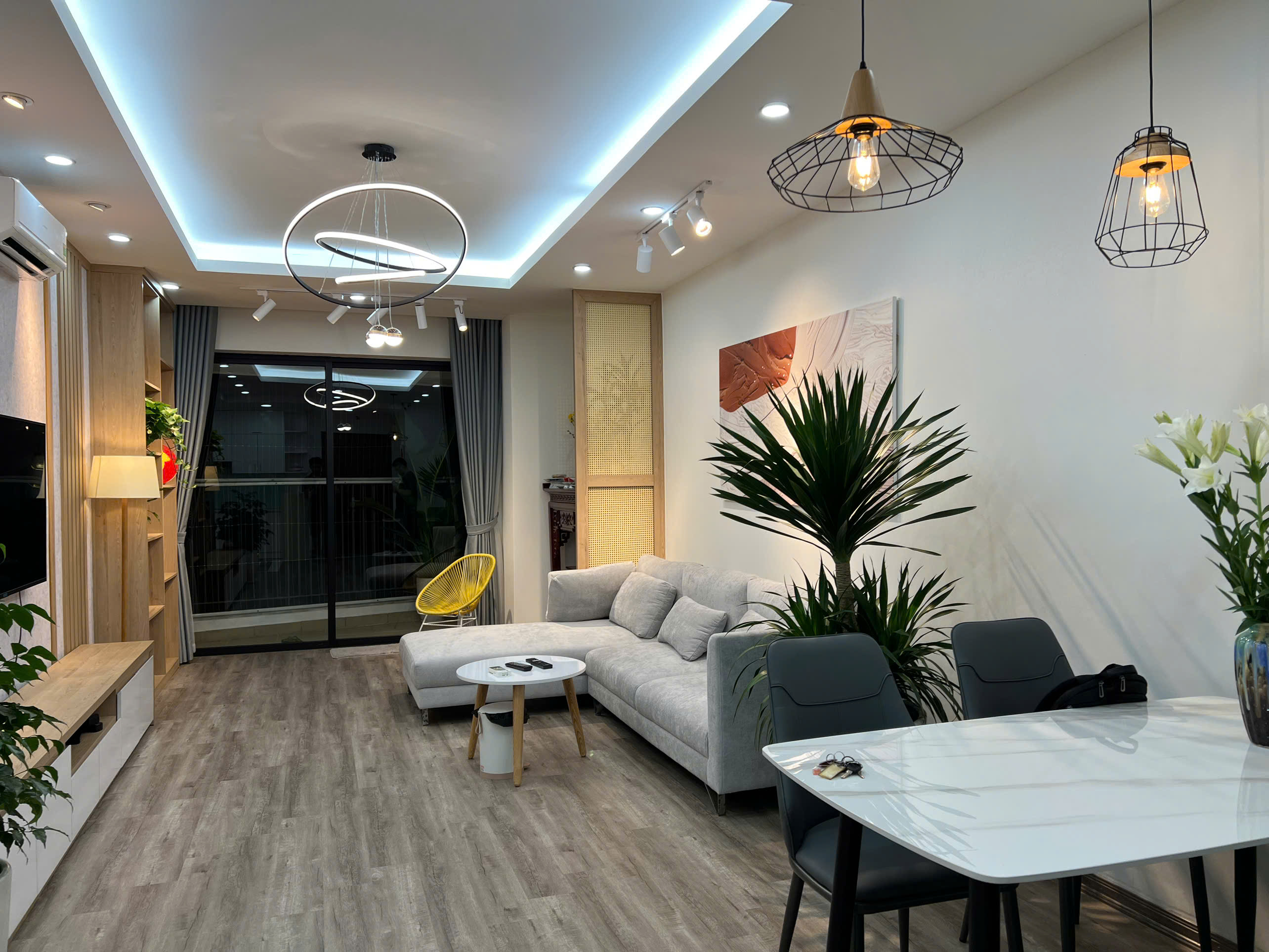 Bán căn hộ Văn Phú Victoria căn góc số 12 – 3 phòng ngủ, full nội thất cao cấp, view thoáng Đông Nam