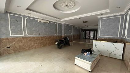 Bán Liền kề Lacasta Văn Phú HTT1 diện tích 72m2 mặt tiền 5m hướng Tây Nam đường 19,5m nhà hoàn thiện nội thất đẹp, có thang máy #H5114.385